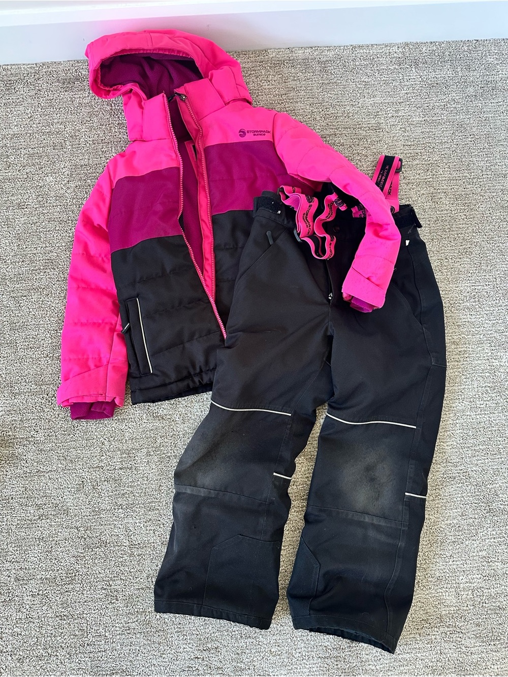 Sunice Kids Hot Pink and Black Insulated Puffer Jacket with Bib Pants
